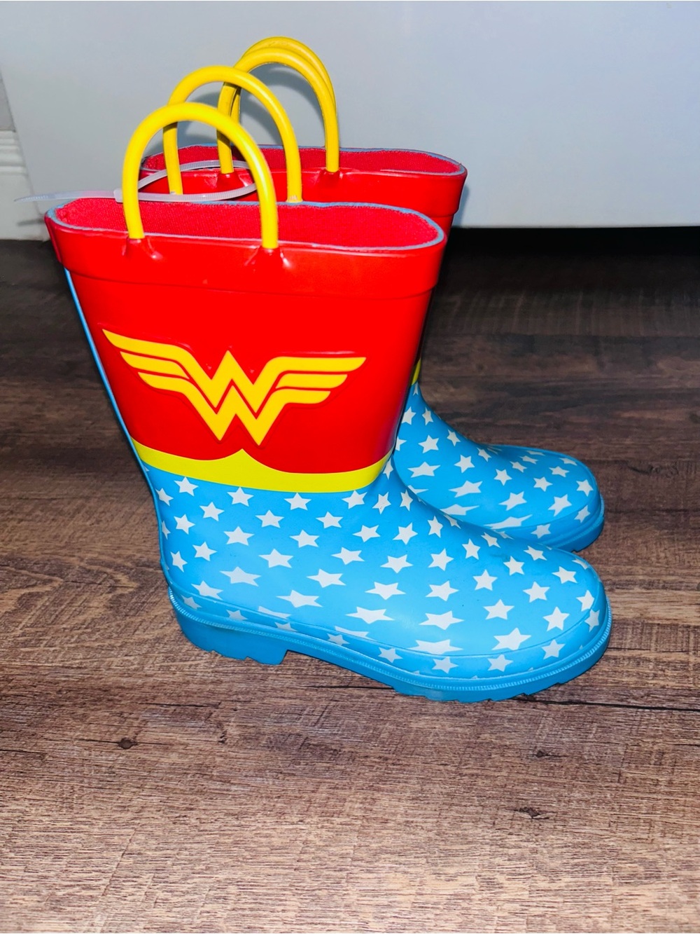 DC Comics Girls' Wonder Woman rain boots